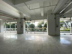 Ct Hub (D12), Retail #519473991